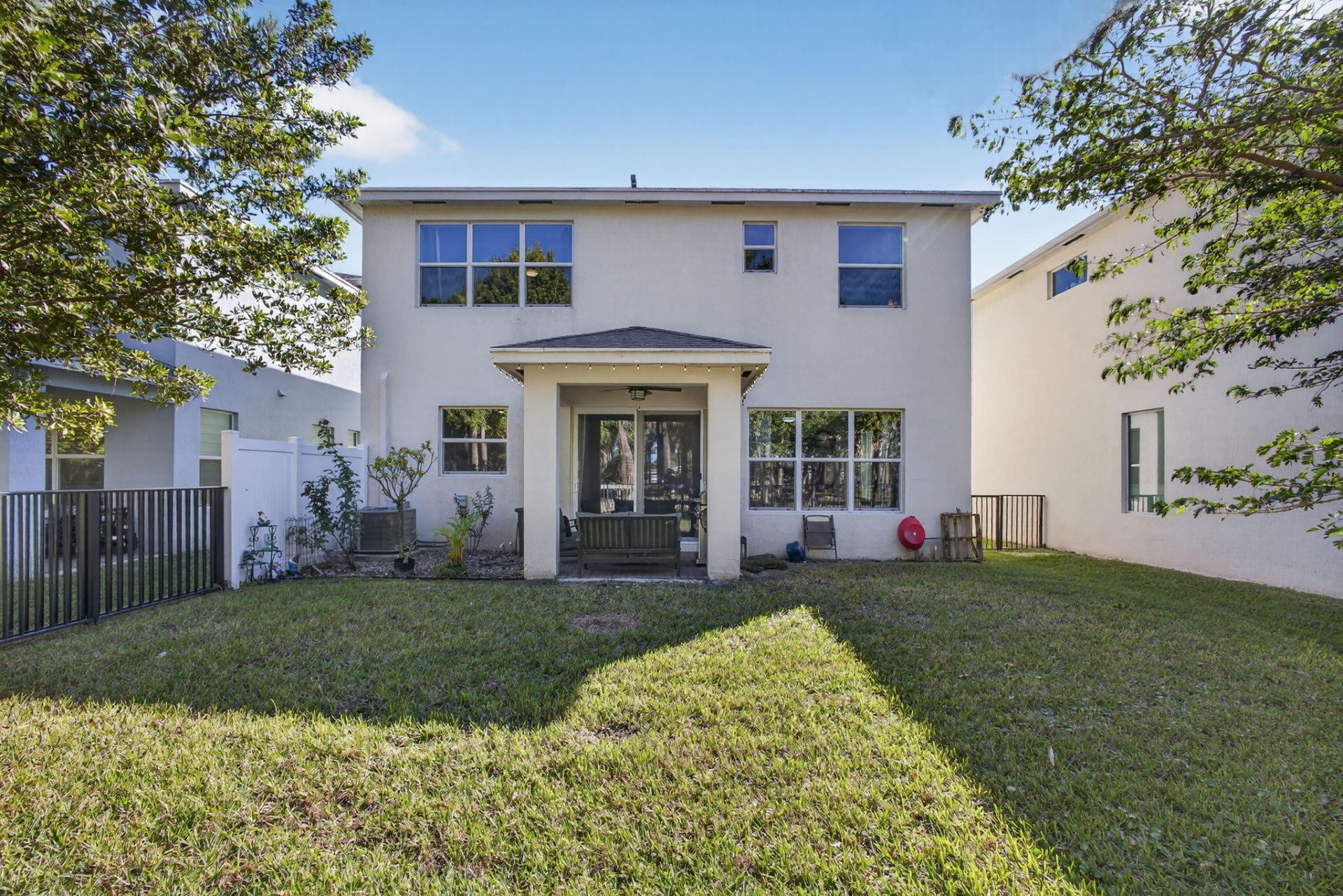 6607 Pointe Of Woods Drive, West Palm Beach, FL 33415 Photo
