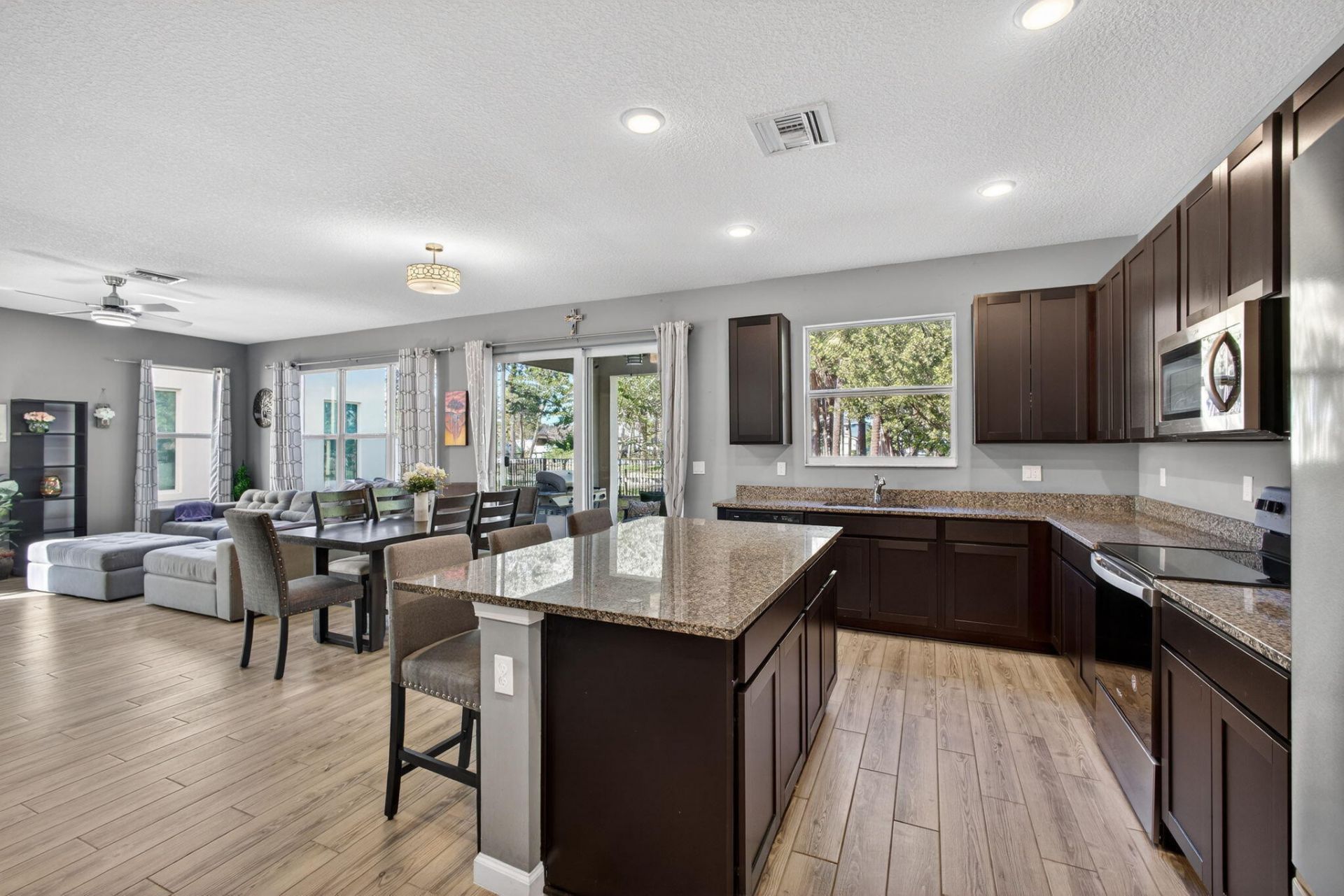 6607 Pointe Of Woods Drive, West Palm Beach, FL 33415 Photo