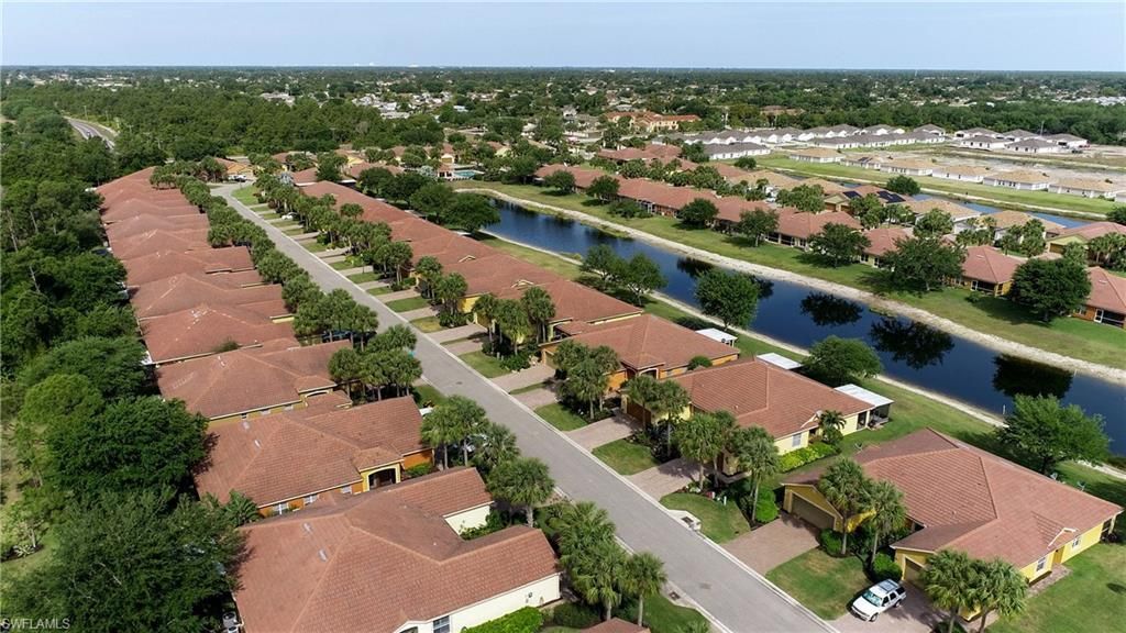 18303 Gibraltar Ln, Lehigh Acres, FL 33936 Photo