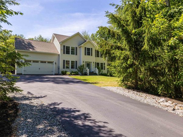 877 River Road, Weare, NH 03281