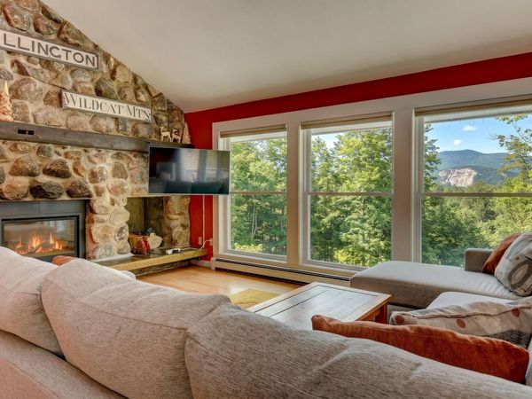 50 Drachenfels Road, Conway, NH 03860