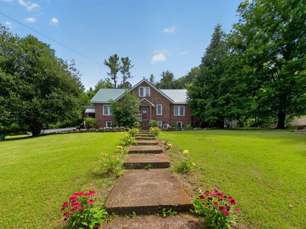 212 Main St E, Waverly, TN 37185