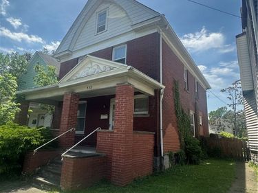 532 10th Street , Niagara Falls, NY 14301
