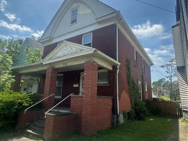 532 10th Street , Niagara Falls, NY 14301