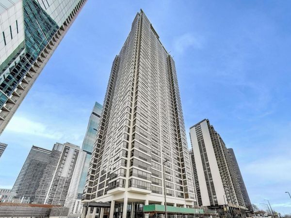 360 E Randolph Street , Unit 1007, Chicago, IL 60601