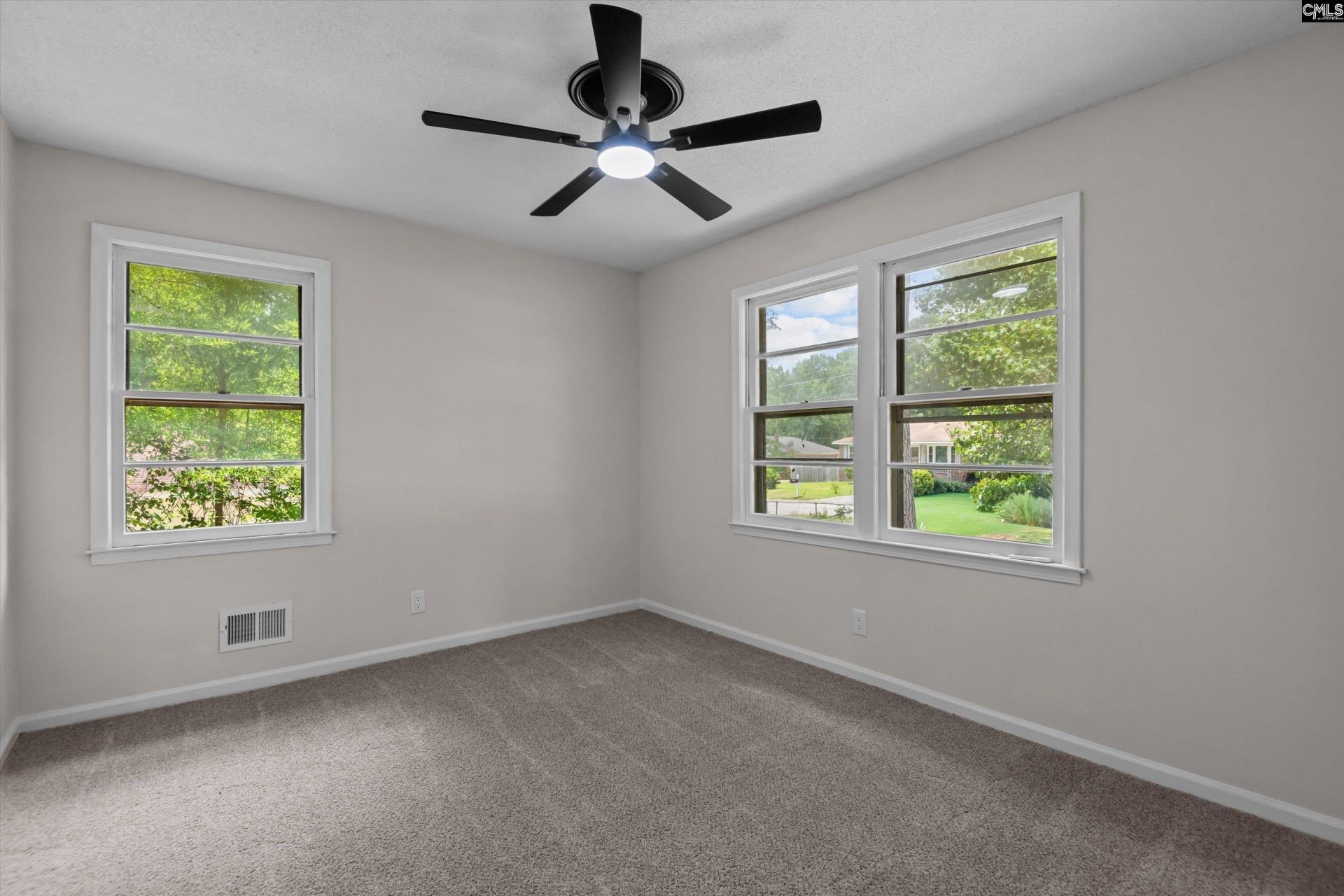 132 Fairlawn Court  Photo 17