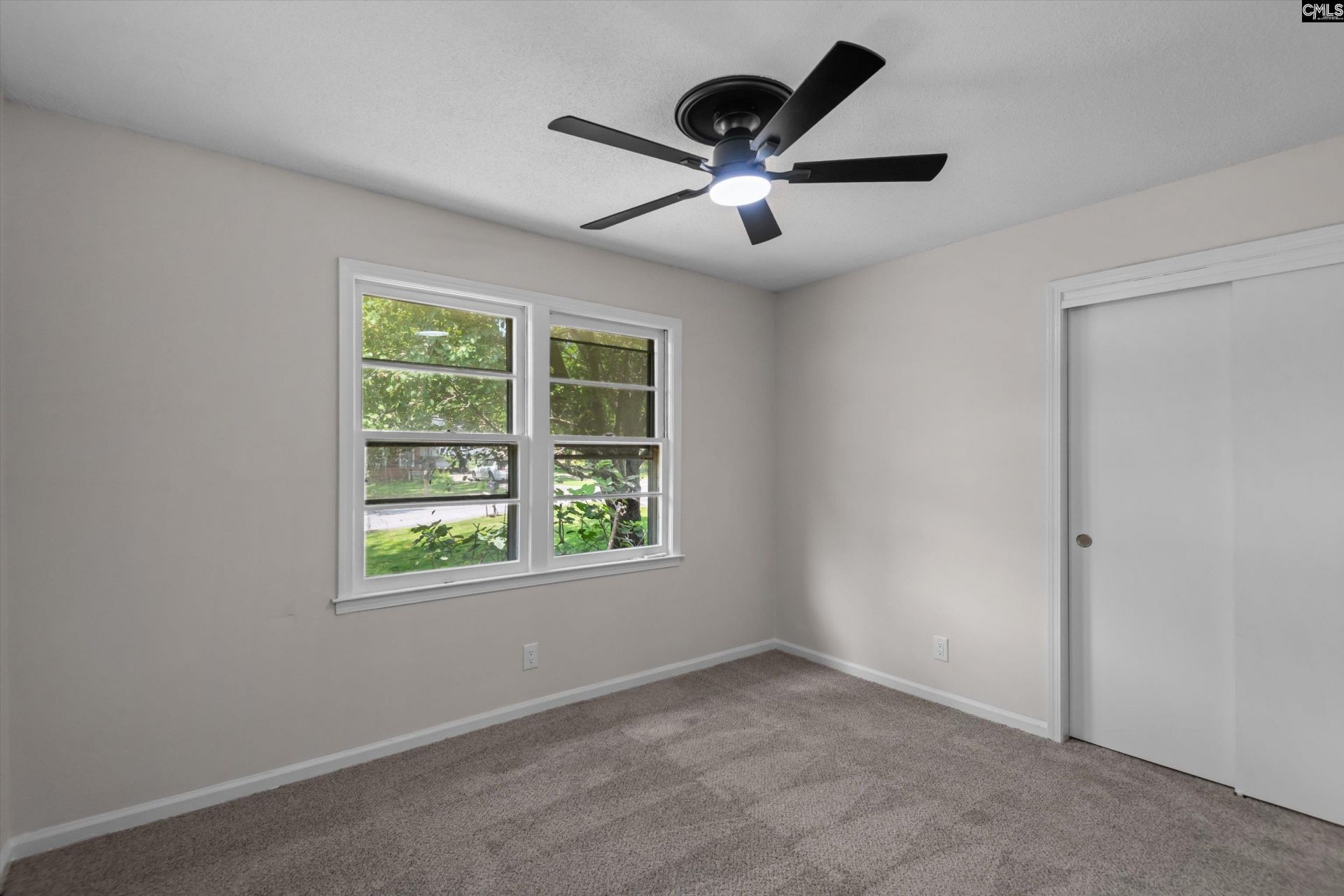 132 Fairlawn Court  Photo 18