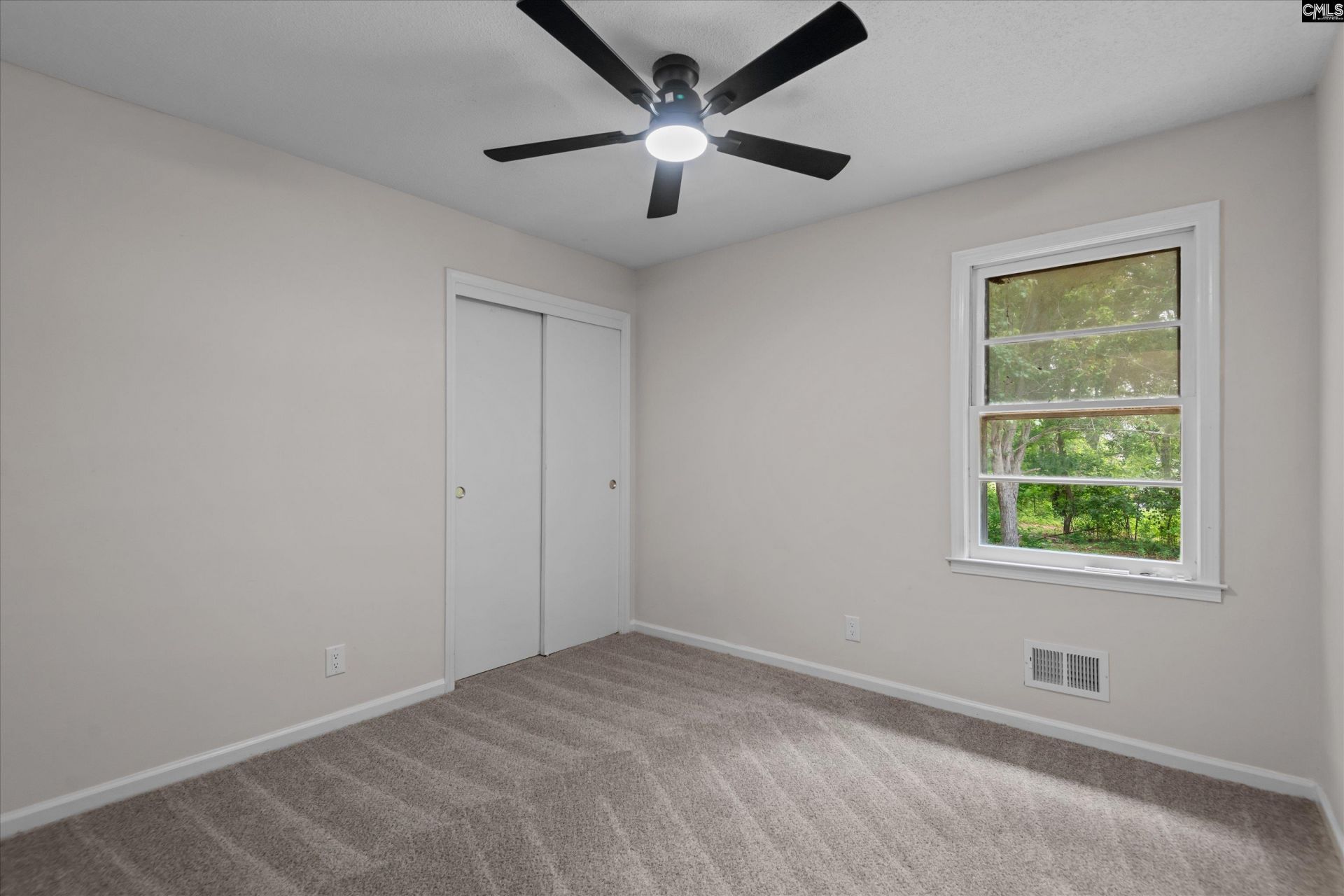 132 Fairlawn Court  Photo 22