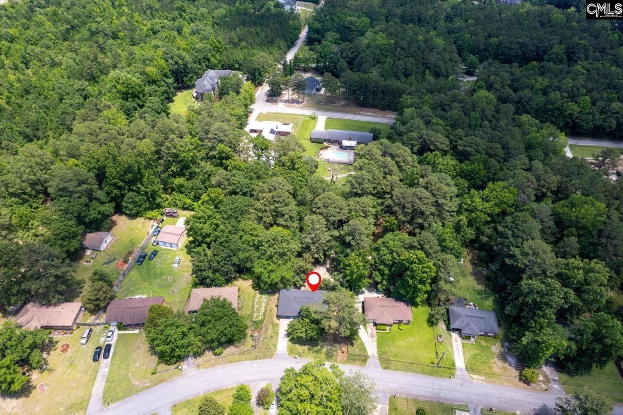 132 Fairlawn Court  Photo 32