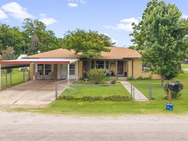 218 E H Street, Ringling, OK 73456