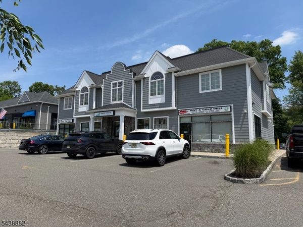 184 Godwin Ave, Midland Park, NJ 07432