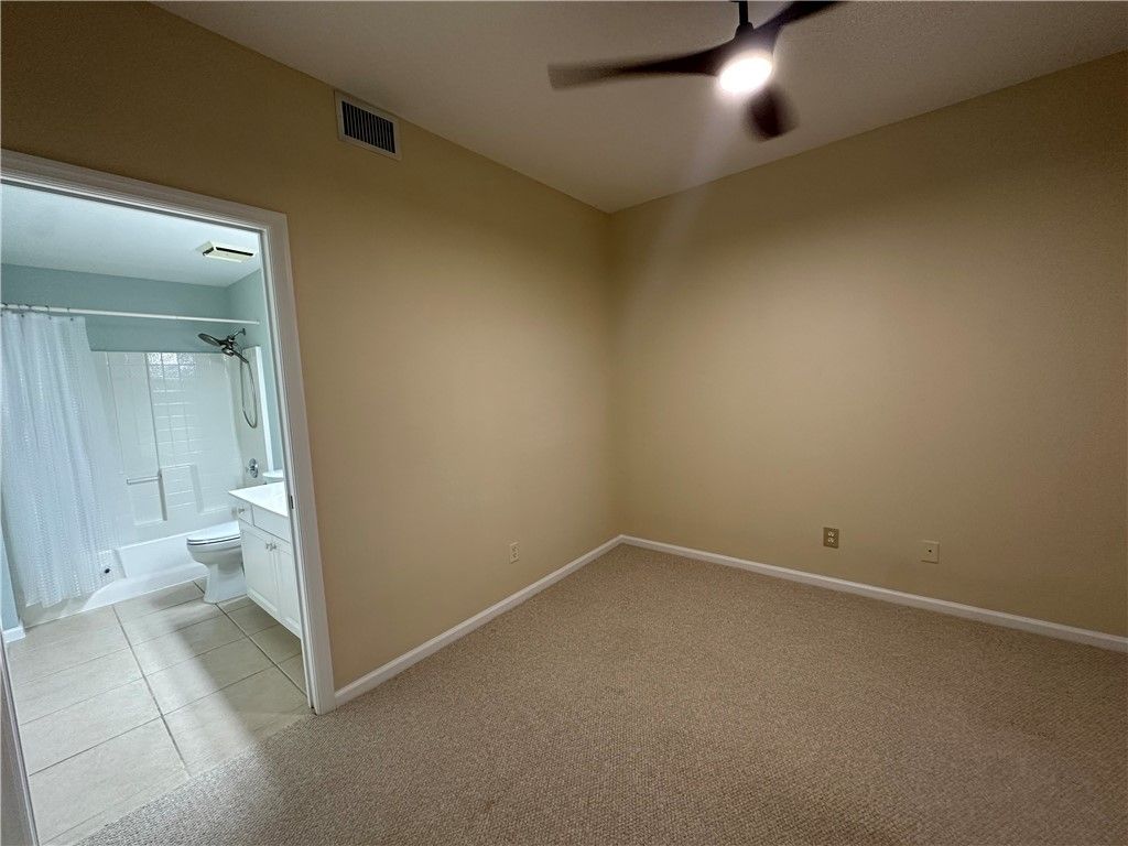 275 Grand Royale Circle, Unit 101, Vero Beach, FL 32962 Photo