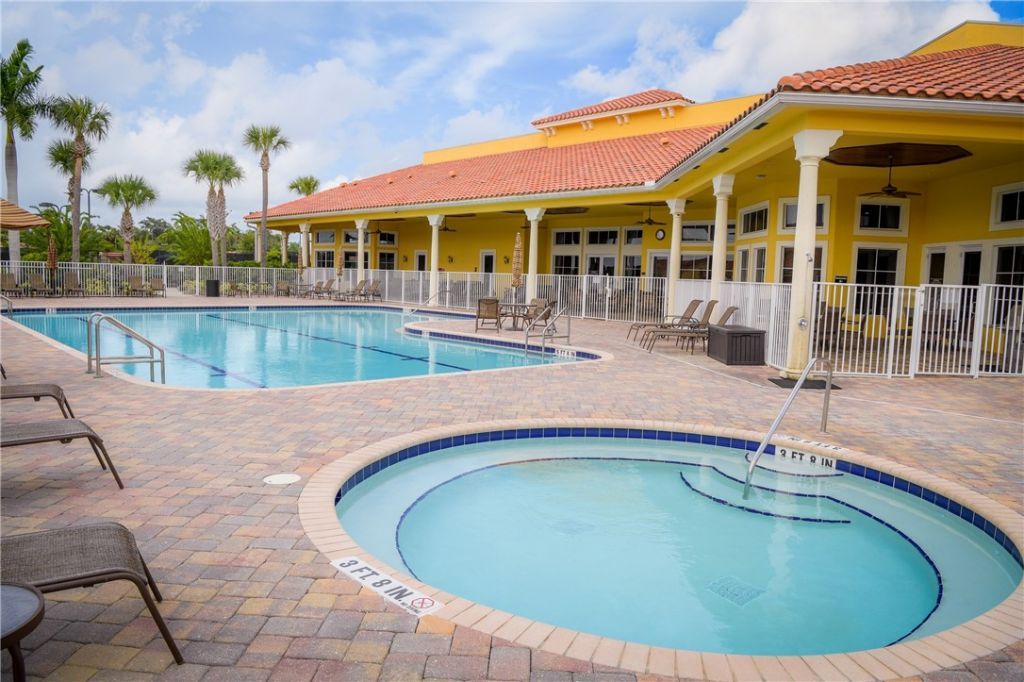 6375 Oxford Circle, Unit 103C, Vero Beach, FL 32966 Photo