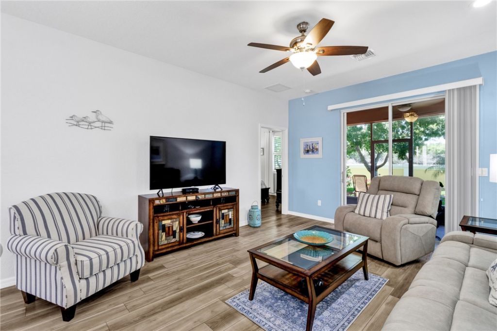 6375 Oxford Circle, Unit 103C, Vero Beach, FL 32966 Photo
