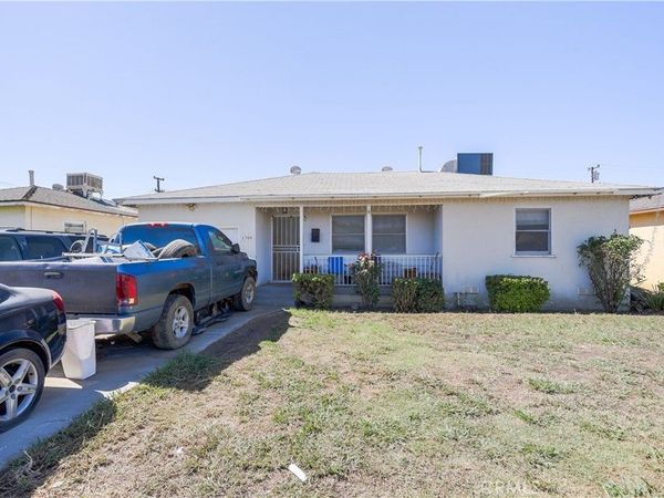 1305 Castaic, Bakersfield, CA 93308