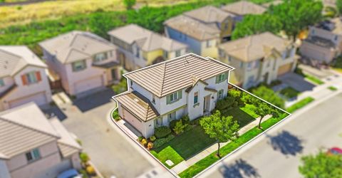 698 Equinox Loop, Lincoln, CA 95648 Photo