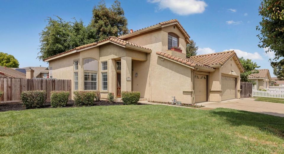 1049 Zumstein Drive, Ripon, CA 95366 Photo