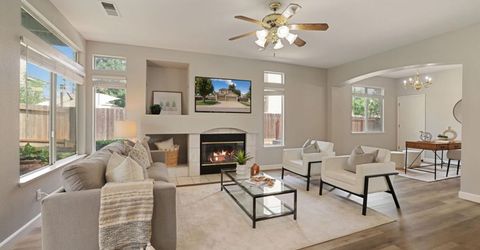 1049 Zumstein Drive, Ripon, CA 95366 Photo