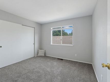 1049 Zumstein Drive, Ripon, CA 95366 Photo