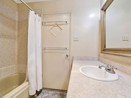 1409 Mount Shasta Circle, South Lake Tahoe, CA 96150 Photo