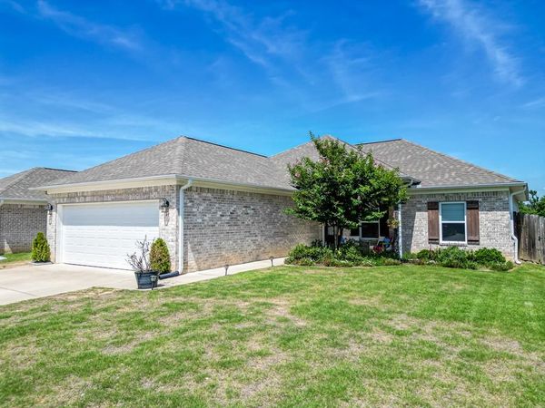 4010 Abbawood Dr, Oxford, MS 38655