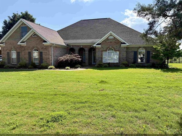 217 Cottonwood Run, Florence, AL 35634