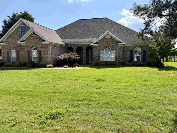 217 Cottonwood Run, Florence, AL 35634