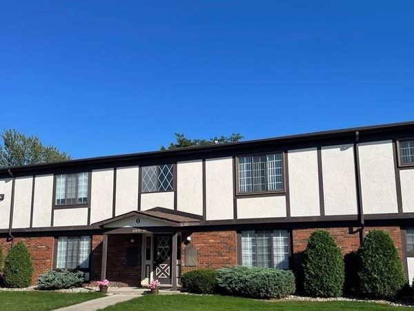 22843 Grove Street , St. Clair Shores, MI 48080