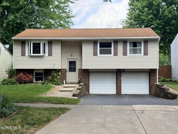 5034 Kitchener Drive , Toledo, OH 43615