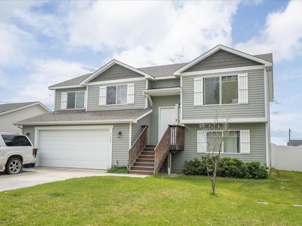 728 E Carrie Dr, Medical Lake, WA 99022