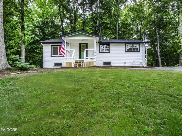 200 Midway Drive, Oliver Springs, TN 37840