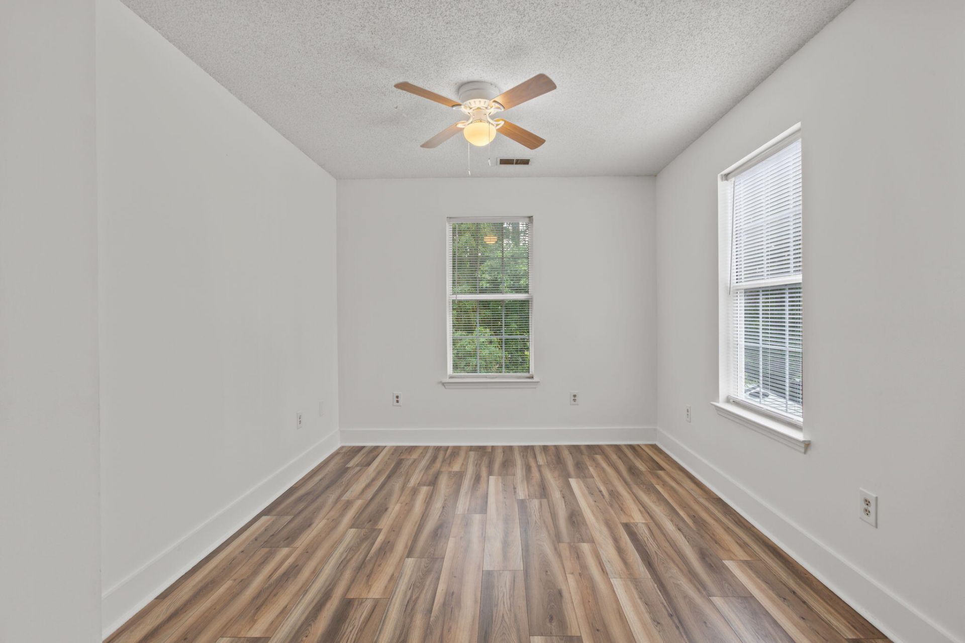 232 Birmingham Drive Photo 22