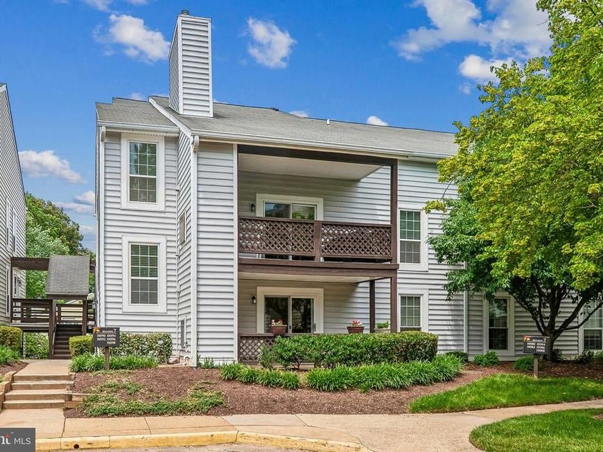 10090 Oakton Terrace Road, Oakton, VA 22124 Main Photo