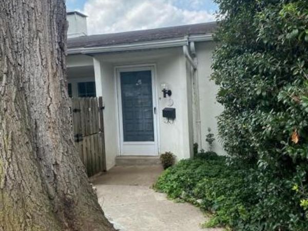 192 E CHELSEA CIRCLE , NEWTOWN SQUARE, PA 19073
