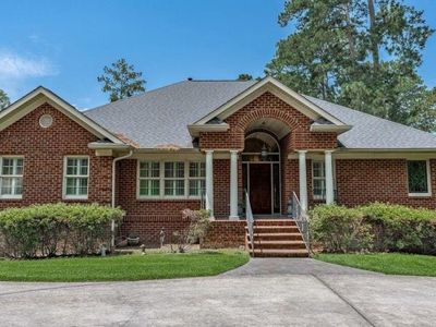 5921 Lakeshore Drive, Columbia, SC 29206