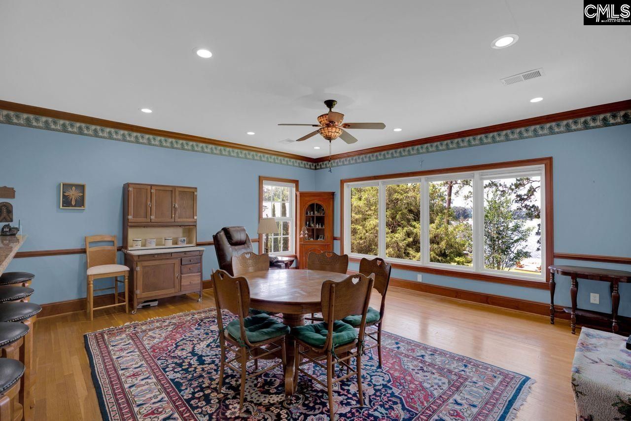 5921 Lakeshore Drive Photo 10