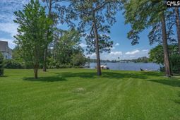 5921 Lakeshore Drive photo 4