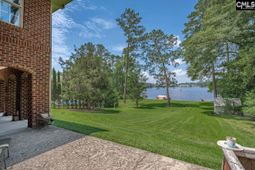 5921 Lakeshore Drive photo 4