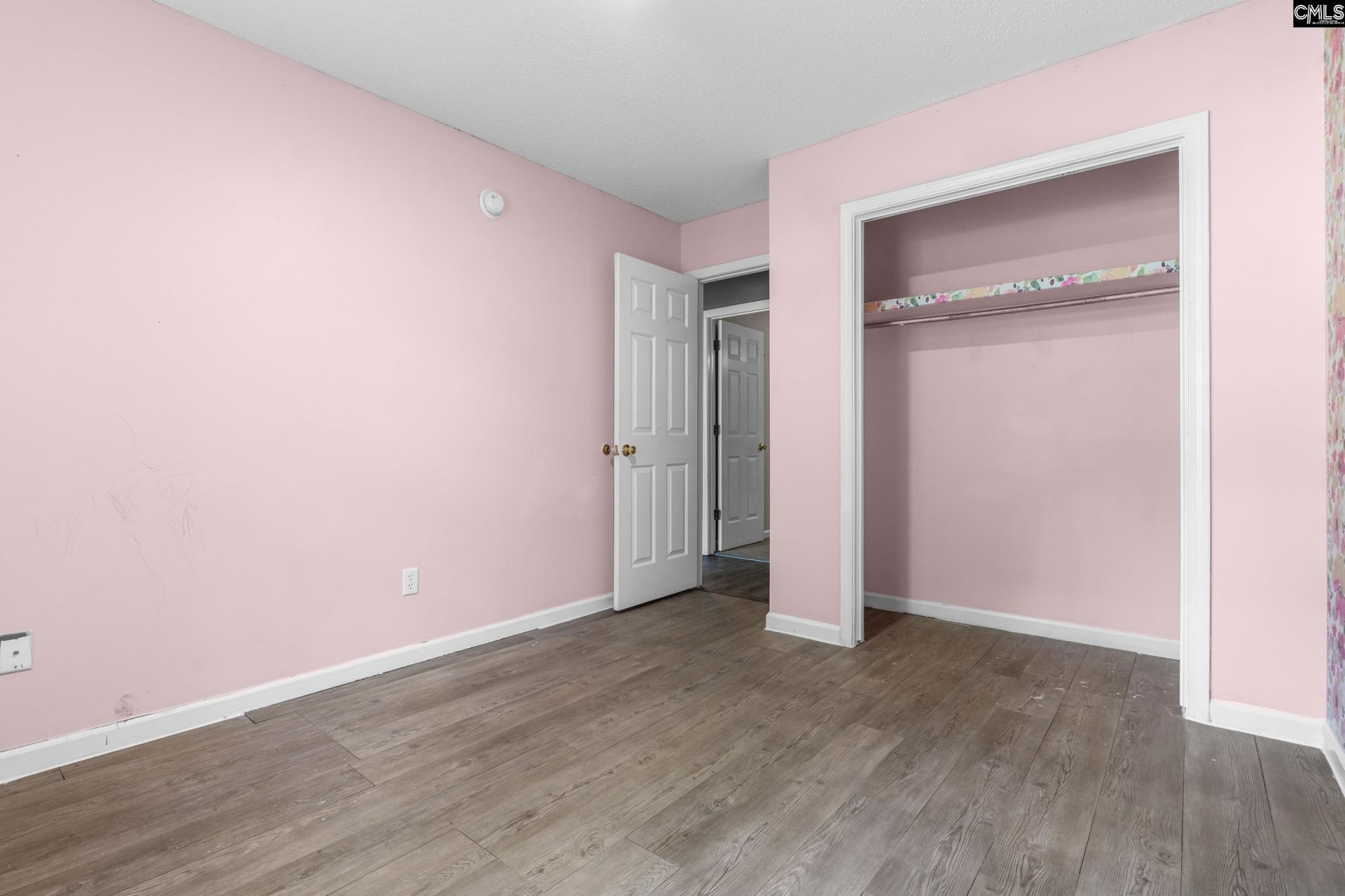 4223 Woodridge Drive Photo 17