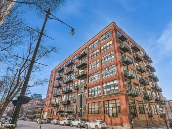 525 W SUPERIOR Street , Unit 333, Chicago, IL 60654