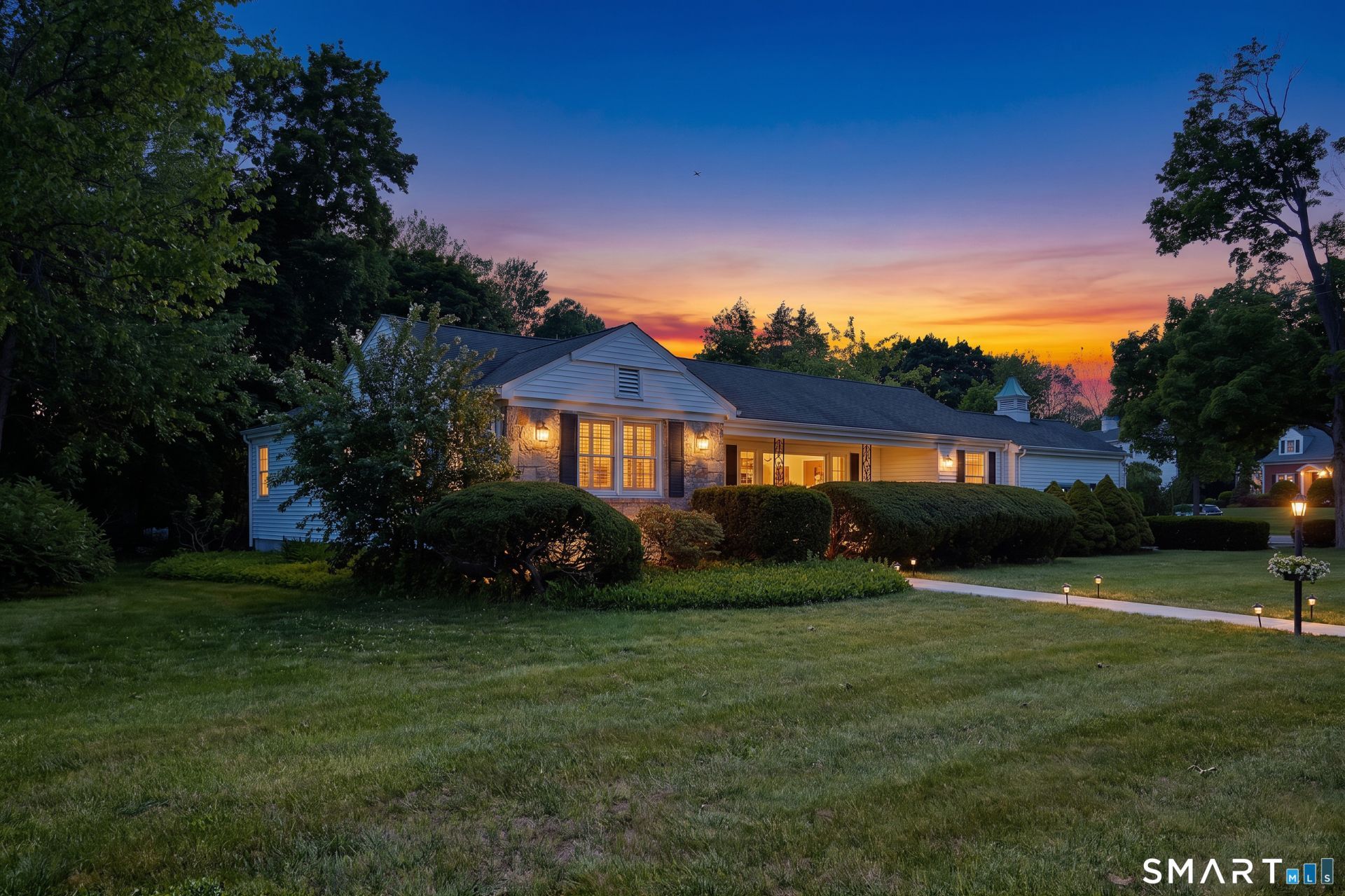 19 Pine Tree, Stamford, CT 06906 Main Photo