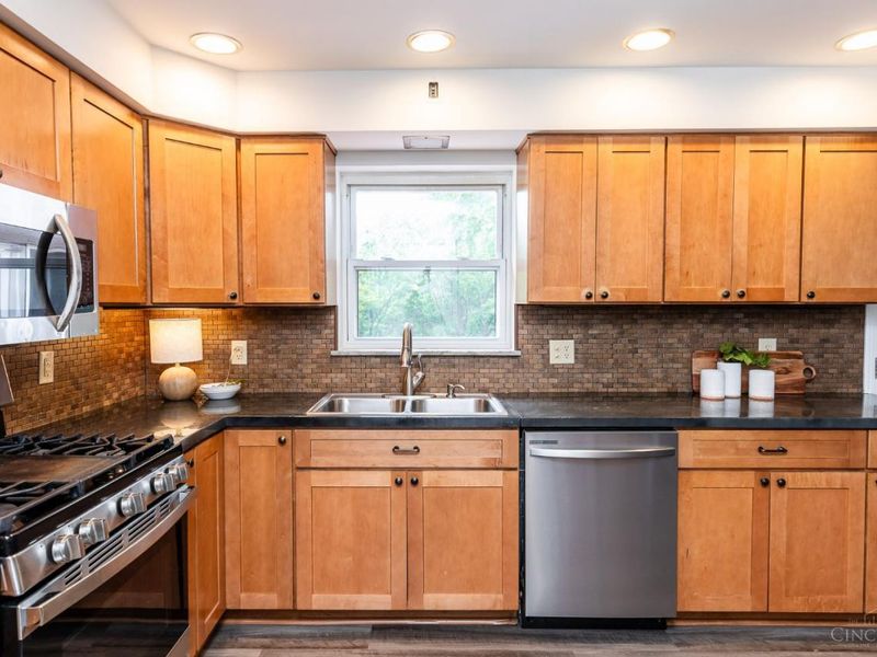 7172 Pfeiffer Road, Montgomery, OH 45242 Photo 14