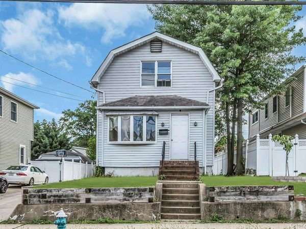 78 McKee Street, Floral Park, NY 11001