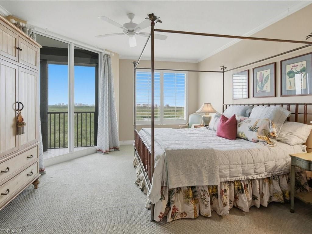 425 Cove Tower Dr, Unit 901, Naples, FL 34110 Photo