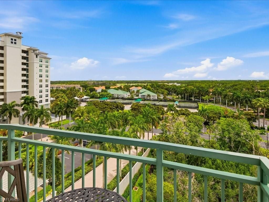 425 Cove Tower Dr, Unit 901, Naples, FL 34110 Photo