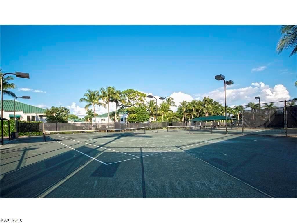 425 Cove Tower Dr, Unit 901, Naples, FL 34110 Photo
