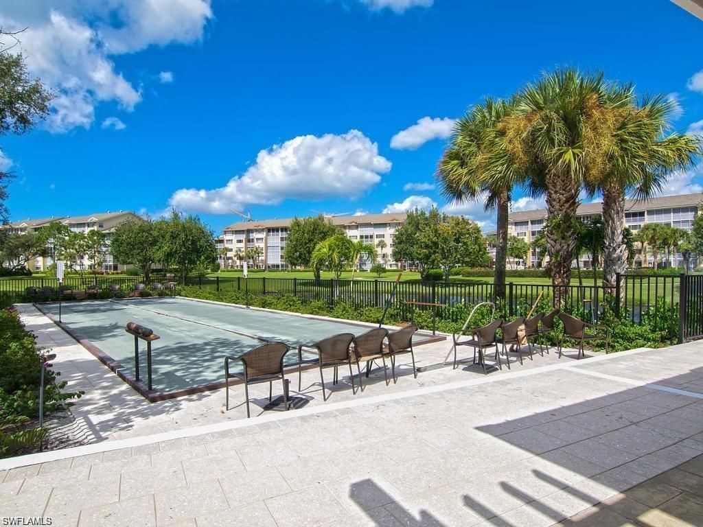 425 Cove Tower Dr, Unit 901, Naples, FL 34110 Photo