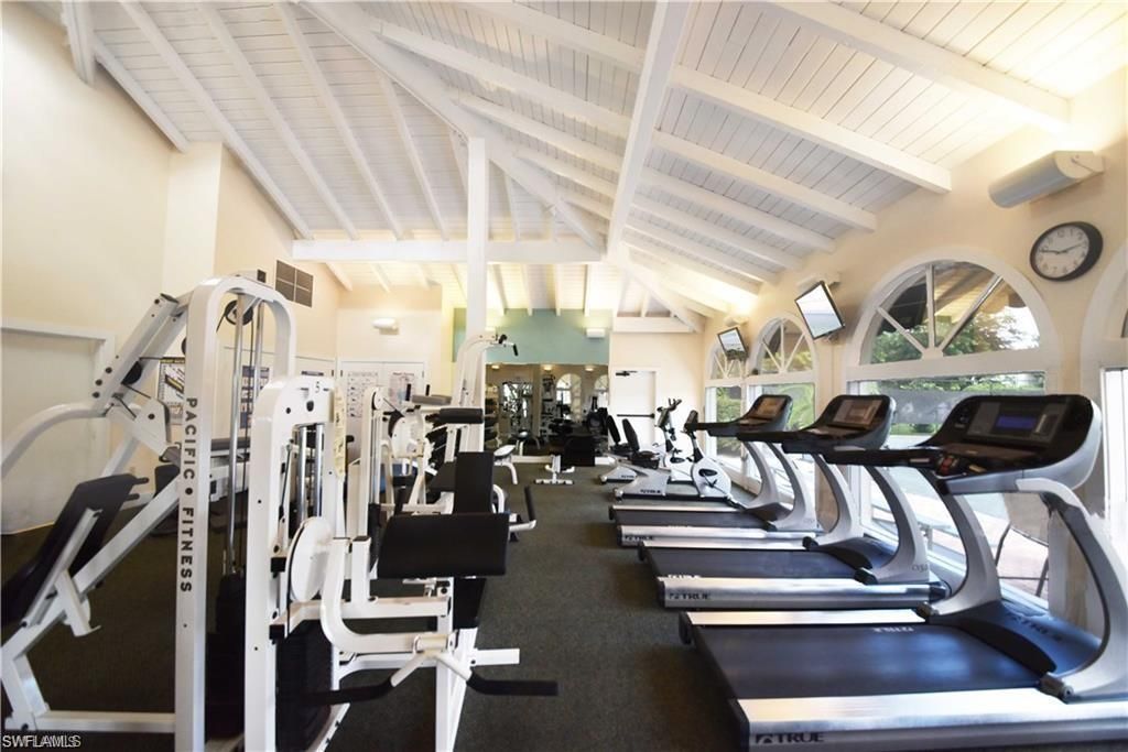 425 Cove Tower Dr, Unit 901, Naples, FL 34110 Photo