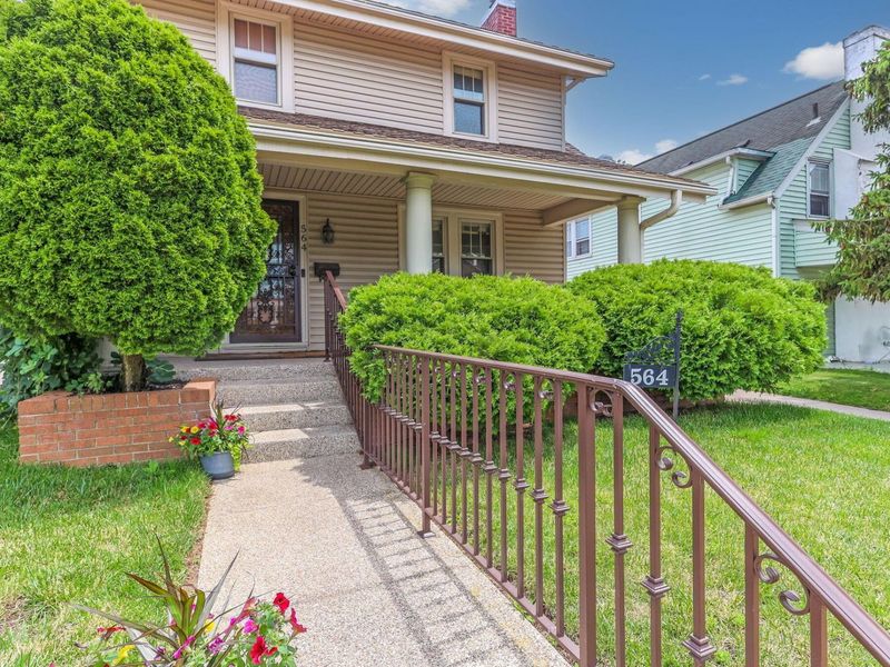 564 Nashoba Avenue, Columbus, OH 43223 Photo 2