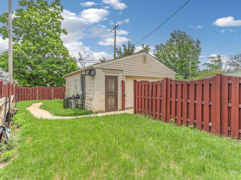 564 Nashoba Avenue, Columbus, OH 43223 Photo 38